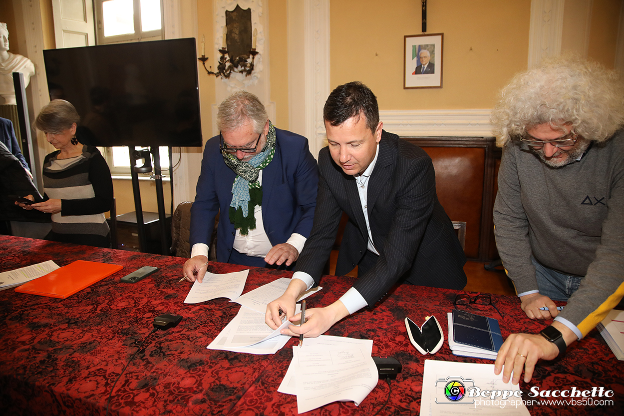VBS_10003 - Firma Progetto San Damiano una Comunità che cura.jpg